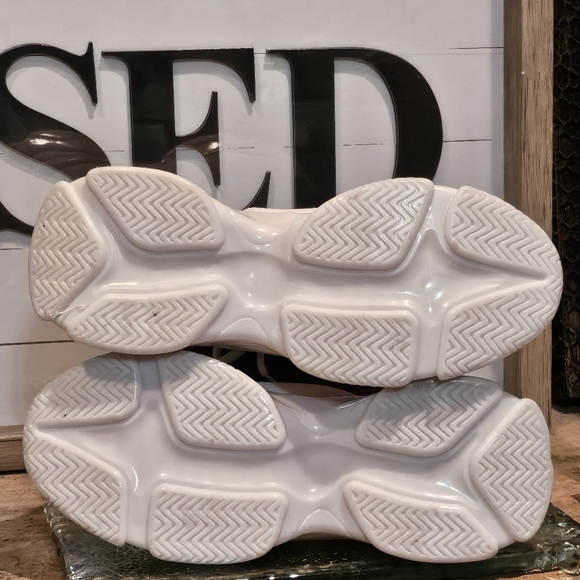 Juicy By Juicy Couture J-Abalone White Rhinestone Sneakers Wmns 10 - Picture 6 of 10